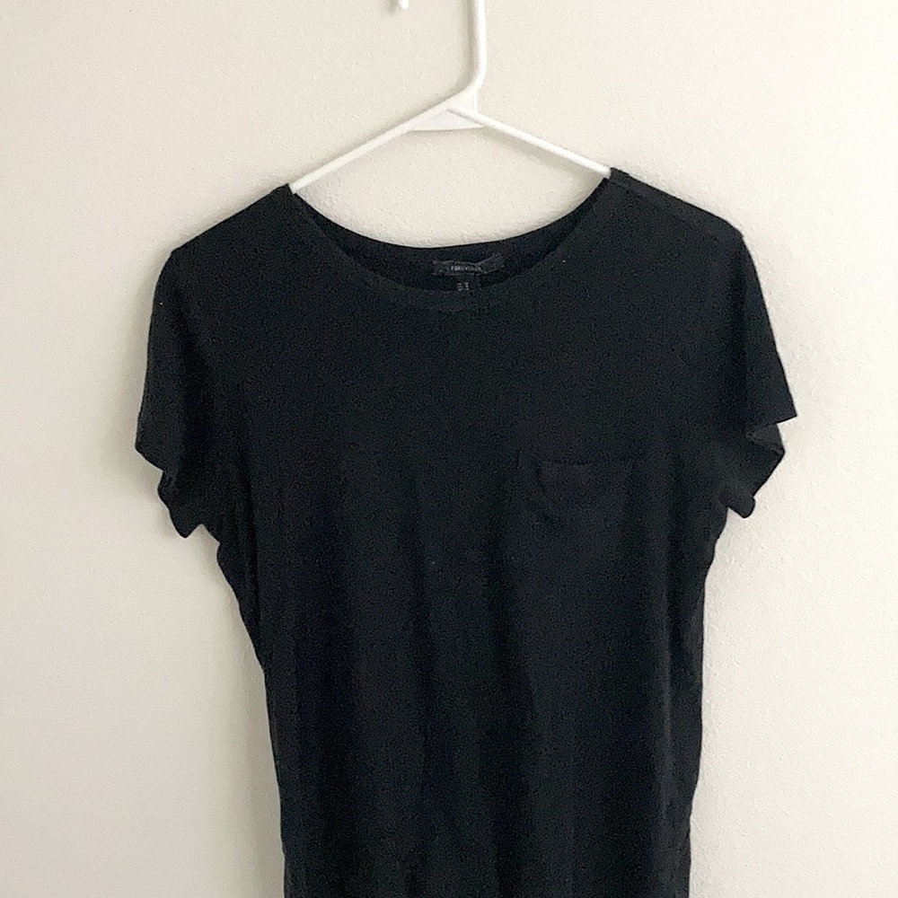 Black t shirt